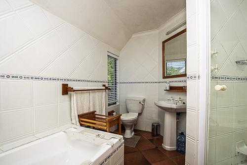 5 Bedroom Property for Sale in Fish Hoek Western Cape